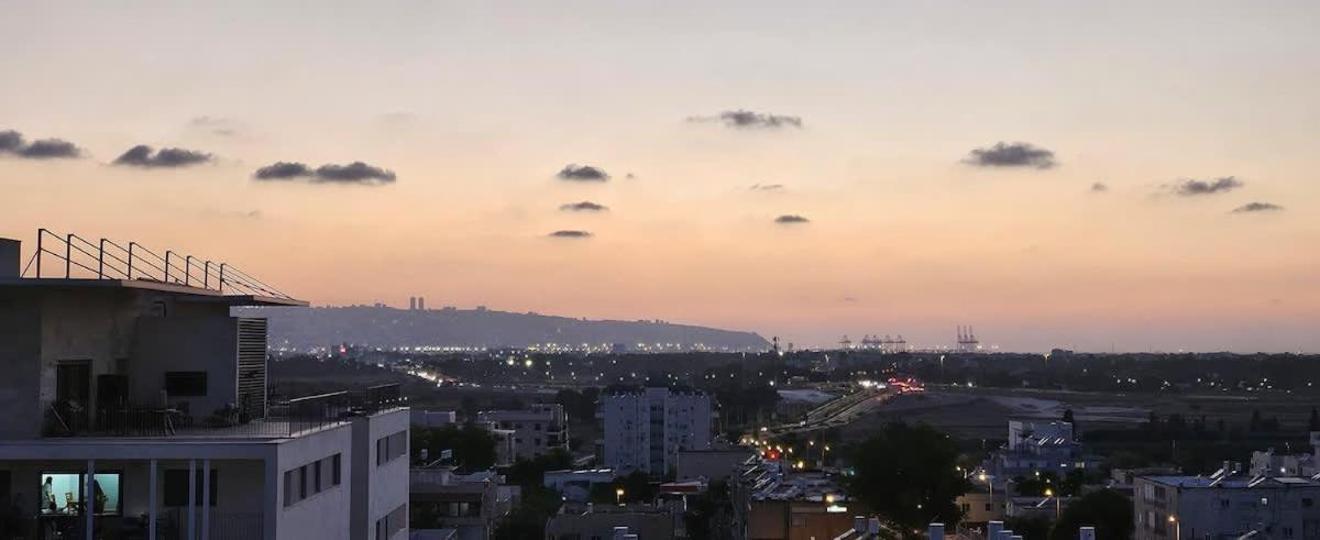 Stunning And Spacious In Kiryat Ata Qiryat Ata Exterior photo